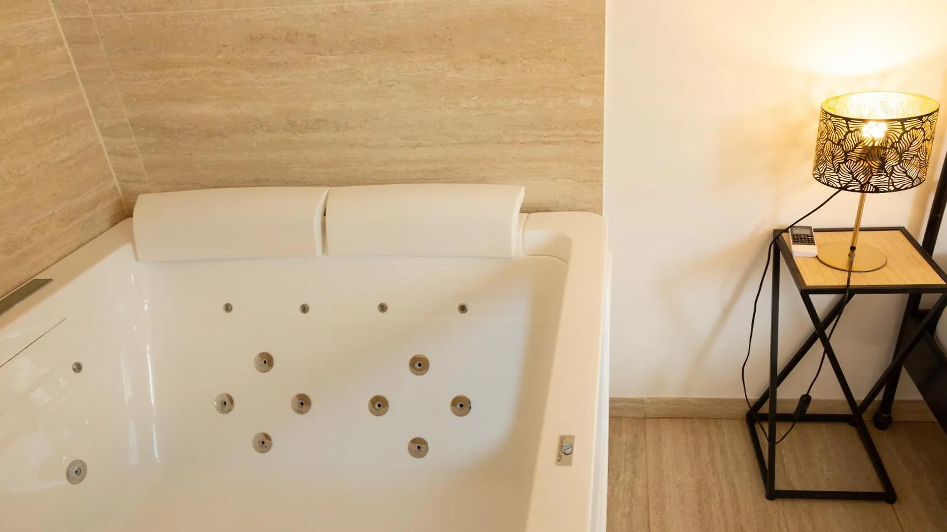 Daire Maris Suite - Appartamento Con Vasca Idromassaggio Alghero İtalya