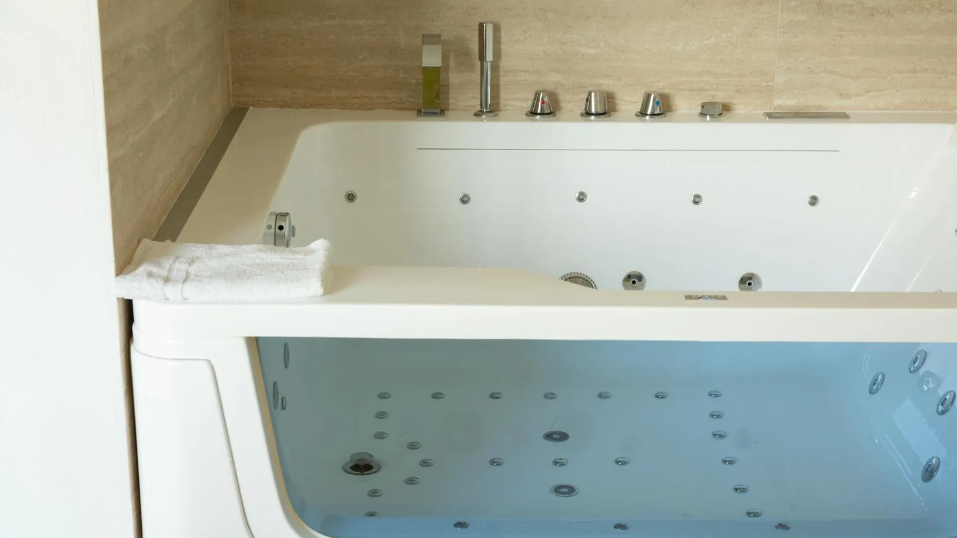 Maris Suite - Appartamento Con Vasca Idromassaggio Alghero Daire