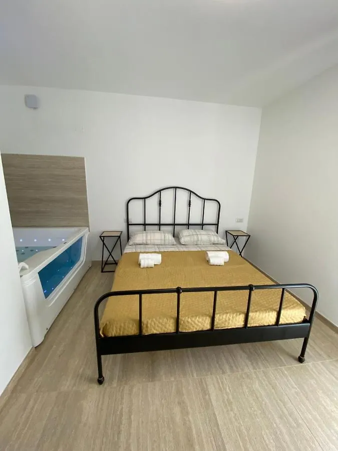 Maris Suite - Appartamento Con Vasca Idromassaggio Alghero 0*,